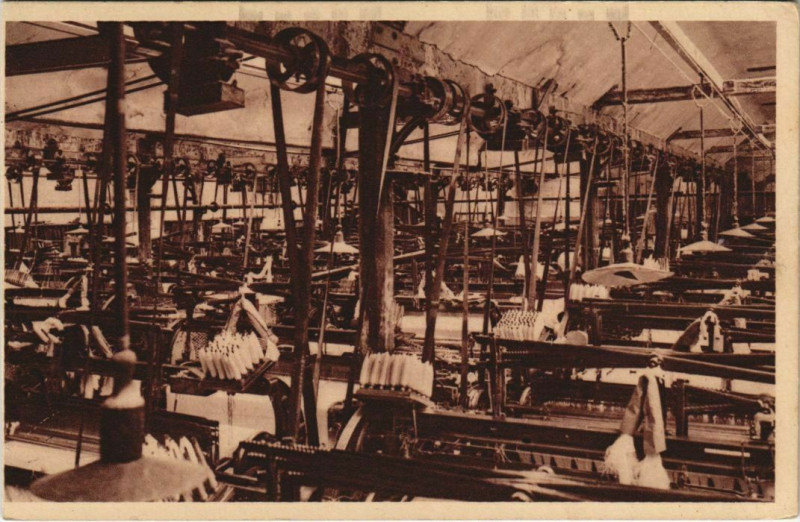 Carte postale ancienne Flers Salle des Metiers France à Flers