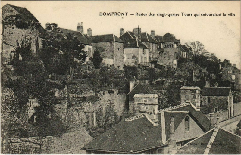 Carte postale ancienne Domfront Restes des vingt-quatre Tours France