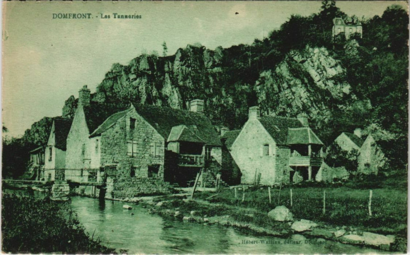 Carte postale ancienne Domfront Les Tanneries France à Ri