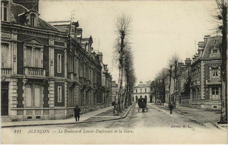 Carte postale ancienne Alencon Le Boulevard Lenoir-Dufresnes France à Alençon