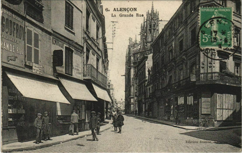 Carte postale ancienne Alencon La Grande Rue France à Alençon