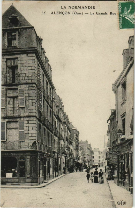 Carte postale ancienne Alencon La Grande Rue France à Alençon