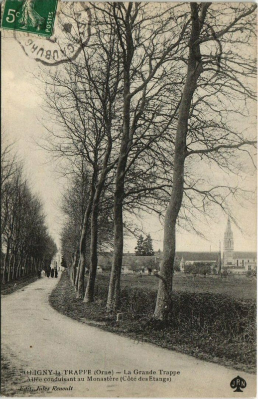 Carte postale ancienne Soligny la Trappe-La Grande Trappe à Soligny-la-Trappe