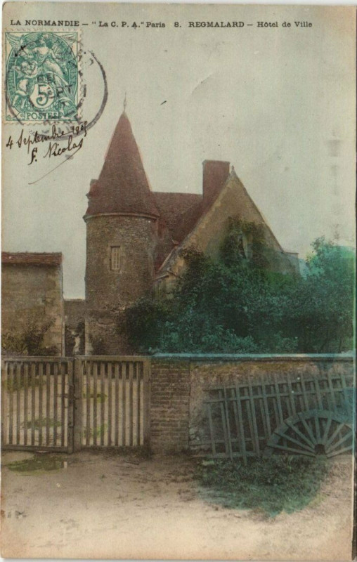 Carte postale ancienne Remalard - Hotel de Ville