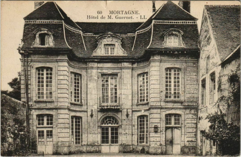 Carte postale ancienne Mortagne - Hotel de M. Guernet