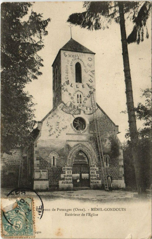 Carte postale ancienne Menil-Gondouin - Extérieur de l'Eglise à Ménil-Gondouin