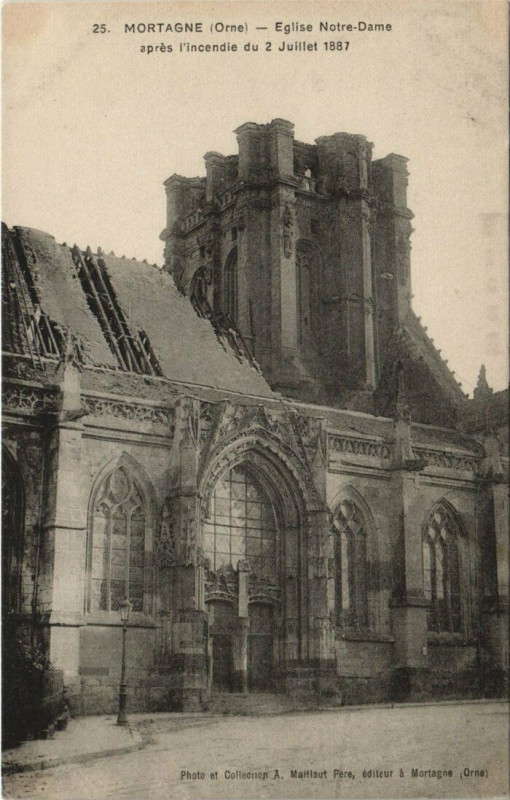 Carte postale ancienne Mortagne - Eglise Notre Dame