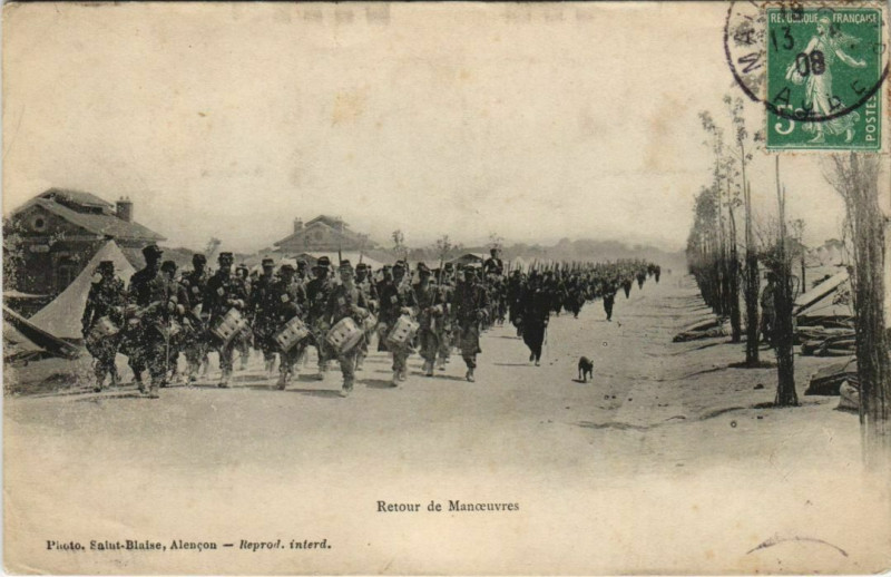 Carte postale ancienne Retour de Manoeuvres