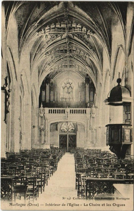 Carte postale ancienne Mortagne - Intérieur de l'Eglise-La Chaire et les Orgues à Ri