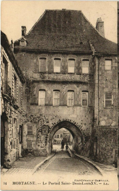 Carte postale ancienne Mortagne - Le Portail Saint-Denis à Sai