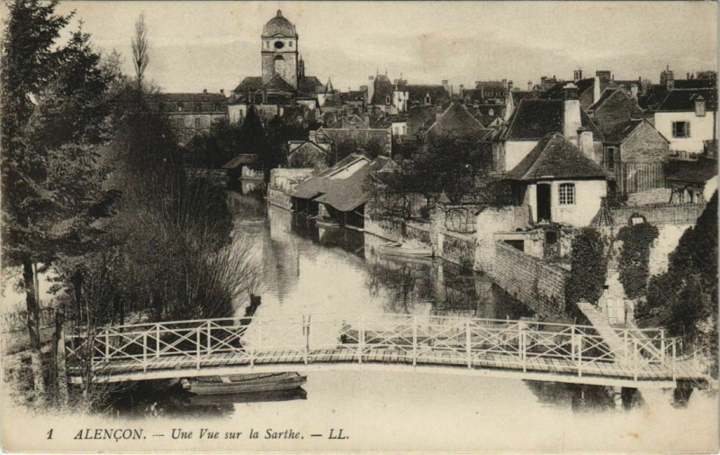 Carte postale ancienne Alencon - Une Vue sur la Sarthe à Alençon