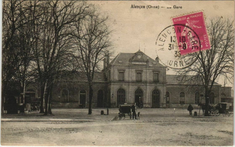 Carte postale ancienne Alencon - La Gare à Alençon