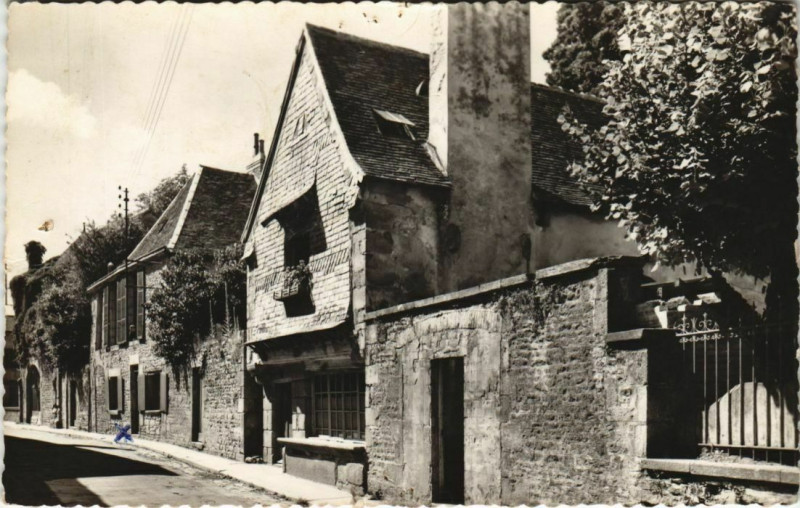 Carte postale ancienne Alencon - Boutique du XVe siécle-Rue Porte de la Barre à Alençon
