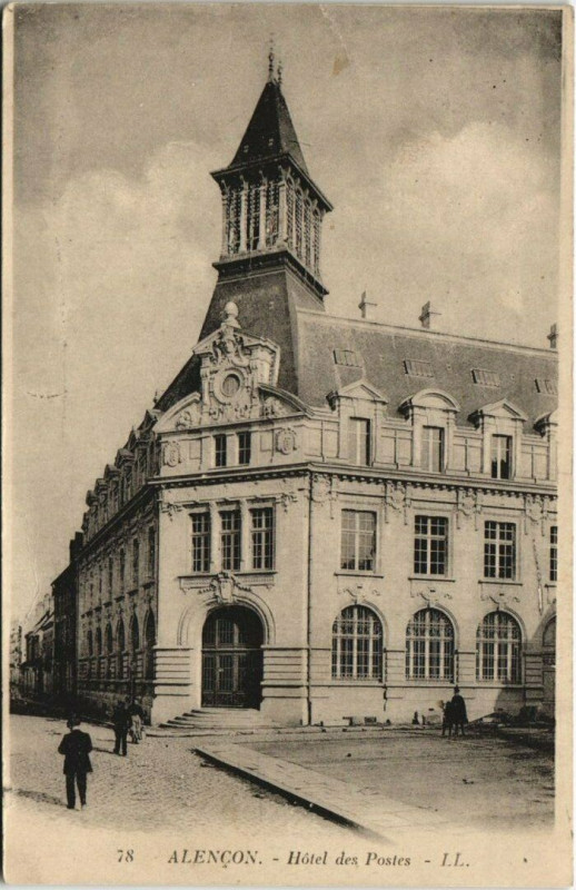 Carte postale ancienne Alencon - Hotel des Postes à Alençon