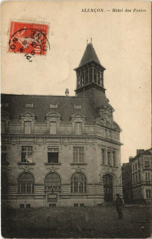 Carte postale ancienne Alencon - Hotel des Postes à Alençon