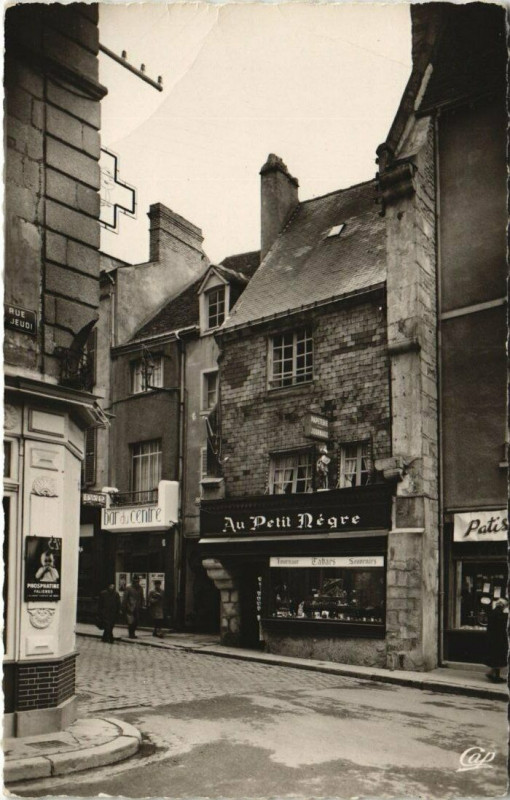 Carte postale ancienne Alencon - Vieille Maison Grande Rue à Alençon