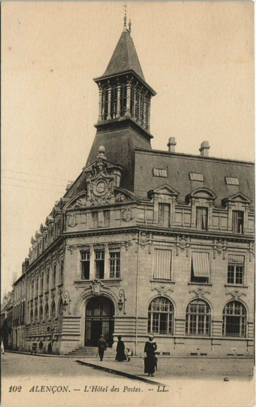Carte postale ancienne Alencon - L'Hotel des Postes à Alençon
