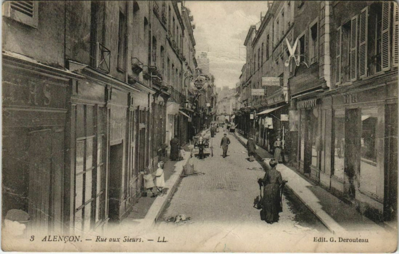 Carte postale ancienne Alencon - Rue aux Sieurs à Alençon