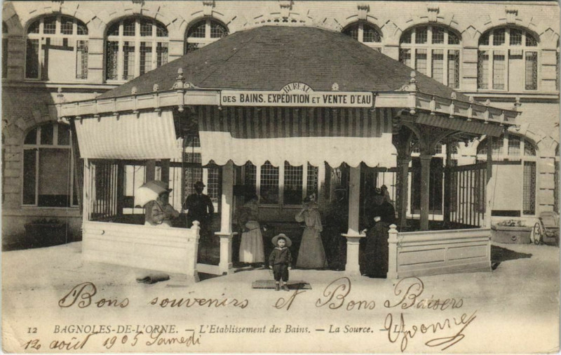 Carte postale ancienne Bagnoles-de-l'Orne-L'Etablissement des Bains-La Source