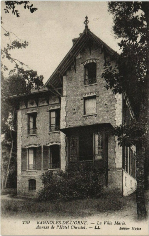 Carte postale ancienne Bagnoles-de-l'Orne-La Villa Marie-Annexe de l'Hótel Christol à Ri