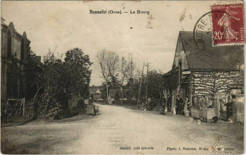 Carte postale ancienne Bonnefoi-Le Bourg à Bonnefoi