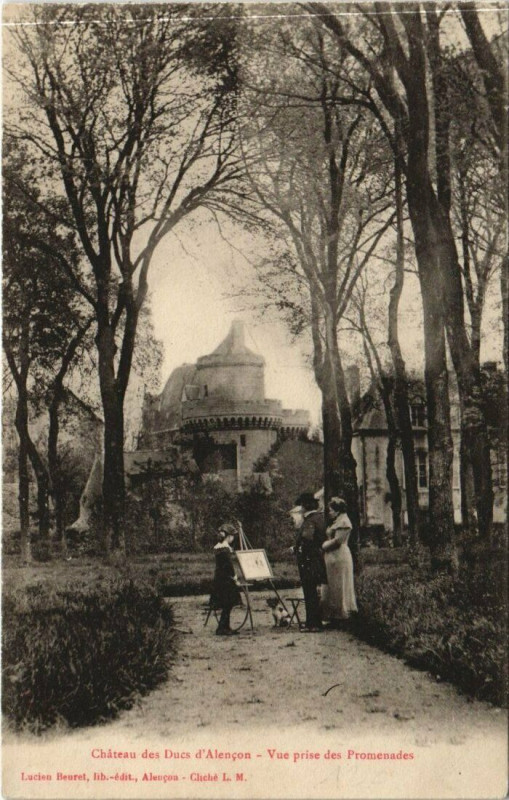 Carte postale ancienne Cháteau des Ducs d'Alencon-Vue prise des Promenades à Ri