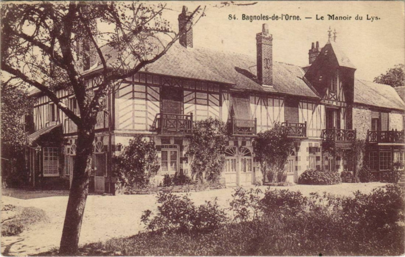 Carte postale ancienne Bagnoles-de-l'Orne-Le Manoir du Lys