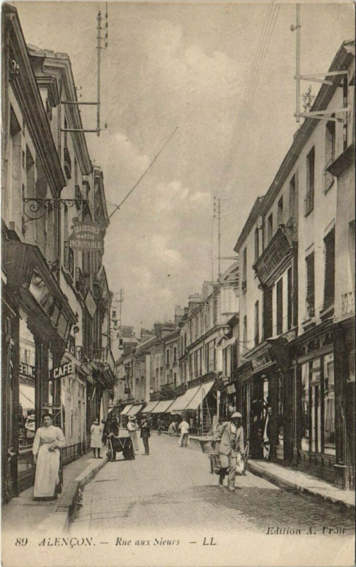 Carte postale ancienne Alencon-Rue aux Sieurs à Alençon