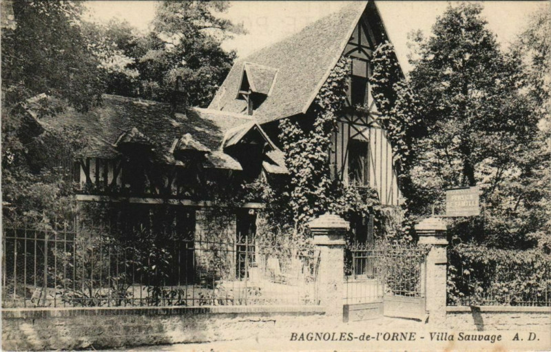 Carte postale ancienne Bagnoles-de-l'Orne-Villa Sauvage