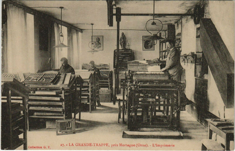 Carte postale ancienne La Grande-Trappe Imprimerie à Ri
