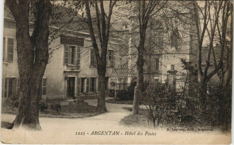 Carte postale ancienne Argentan-Hótel des Postes à Argentan