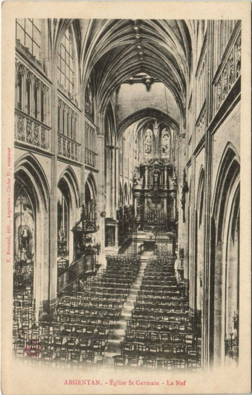 Carte postale ancienne Argentan-Eglise Saint-Germain-La Nef à Argentan