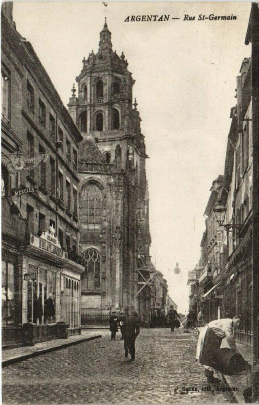Carte postale ancienne Argentan-Rue Saint-Germain à Argentan
