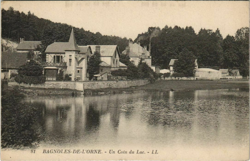 Carte postale ancienne Bagnoles-de-l'Orne-Un Coin du Lac