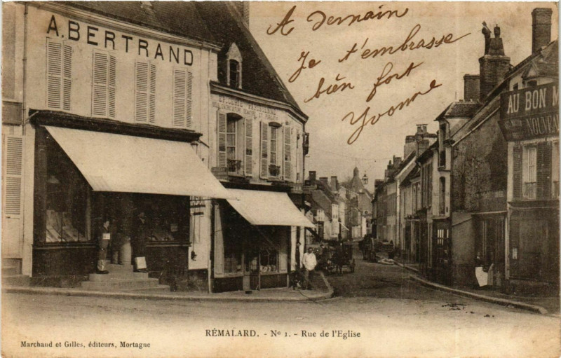 Carte postale ancienne Remalard No.1. Rue de l'Eglise