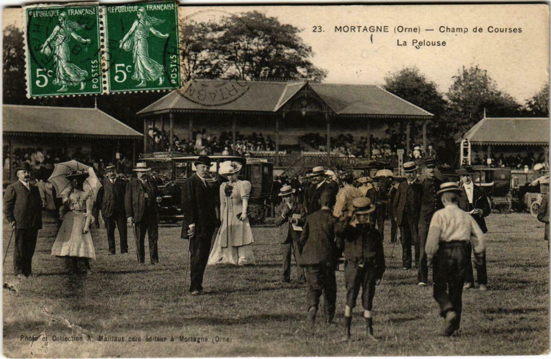 Carte postale ancienne Mortagne Orne - Champ de Courses La Pelouse