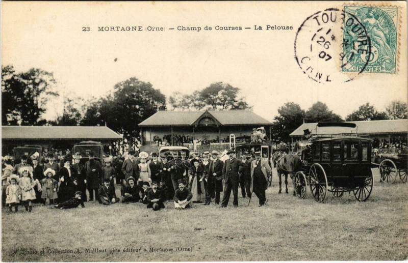 Carte postale ancienne Mortagne Orne - Champ de Courses La Pelouse