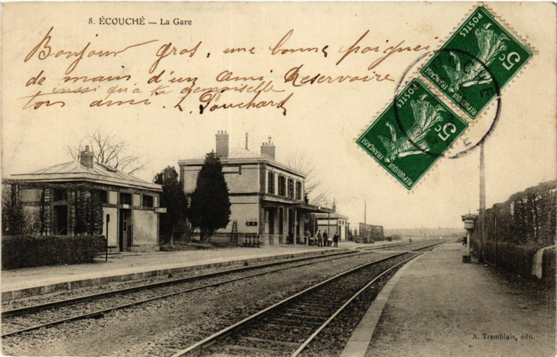 Carte postale ancienne Ecouché - La Gare