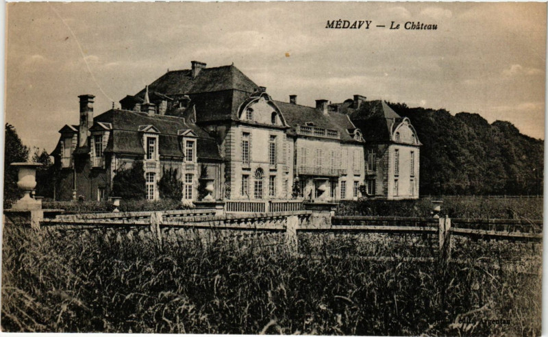 Carte postale ancienne Médavy - Le Cháteau à Médavy