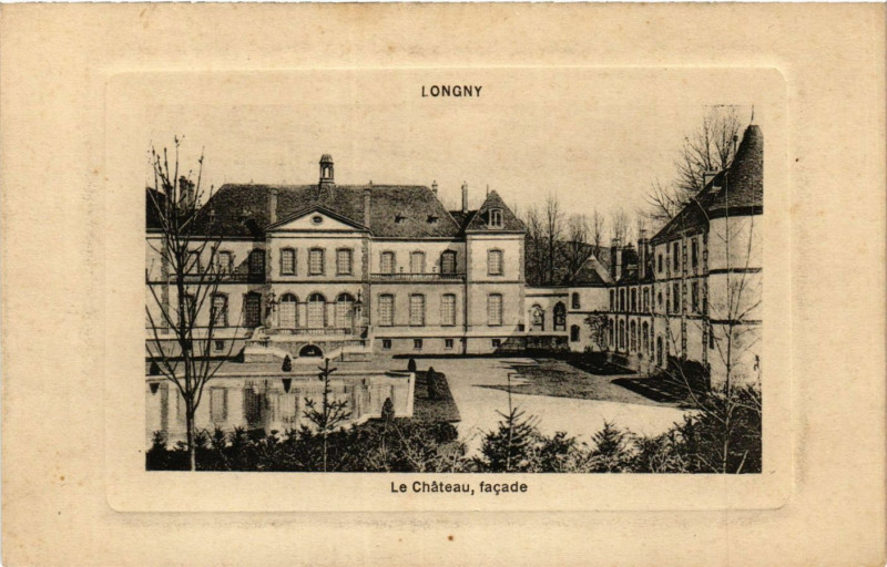 Carte postale ancienne Longny - Le Cháteau, facade