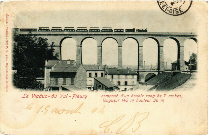 Carte postale ancienne Le Viaduc-du Val-Fleury - composé d'un double rang de 7 arches...