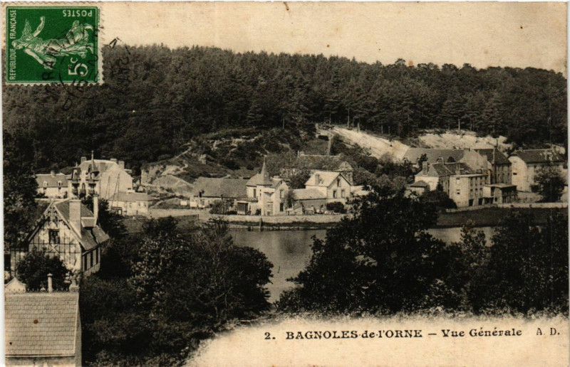 Carte postale ancienne Bagnoles de l'Orne - Vue Générale