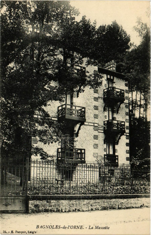 Carte postale ancienne Bagnoles-de-l'Orne - La Mascotte