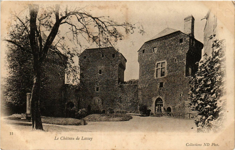 Carte postale ancienne Le Cháteau de Lassay