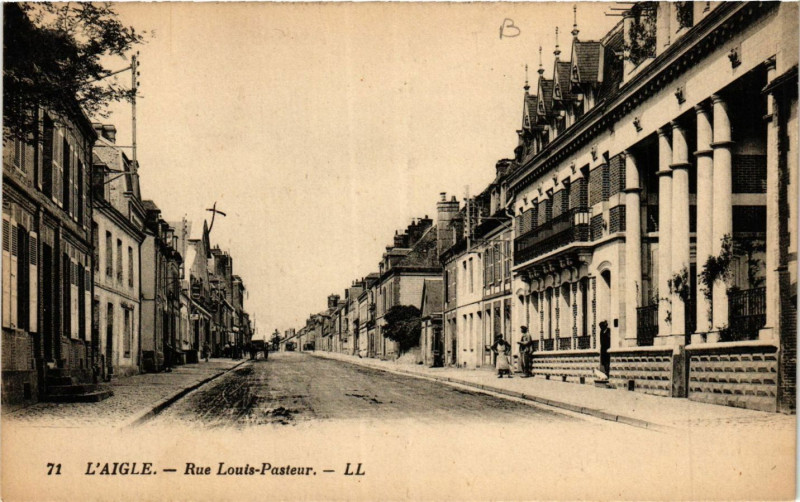 Carte postale ancienne L'Aigle - Rue Louis-Pasteur à L'Aigle
