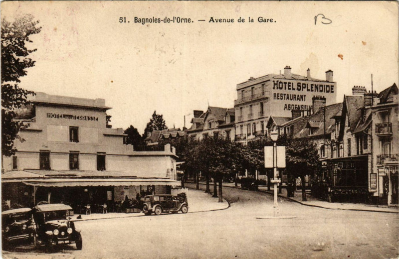 Carte postale ancienne Bagnoles-de-l'Orne - Avenue de la Gare