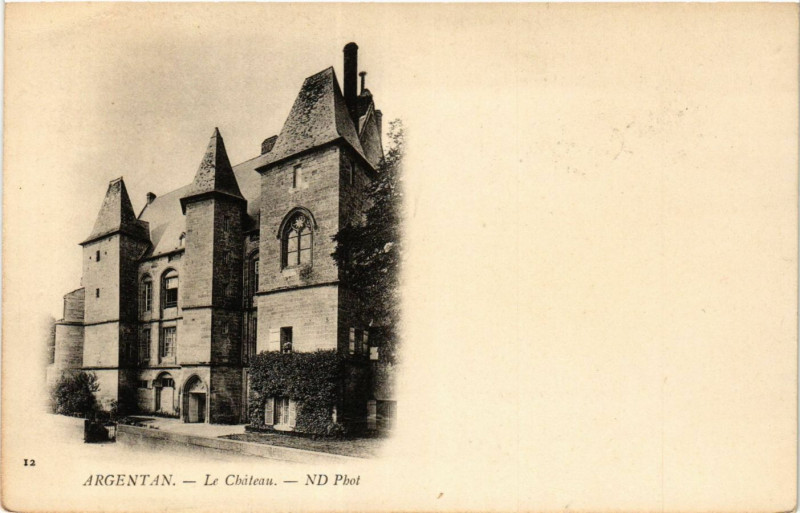 Carte postale ancienne Argentan - Le Cháteau à Argentan