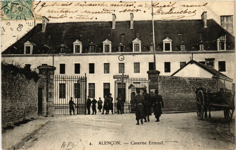 Carte postale ancienne Alencon - Caserne Ernouf à Alençon