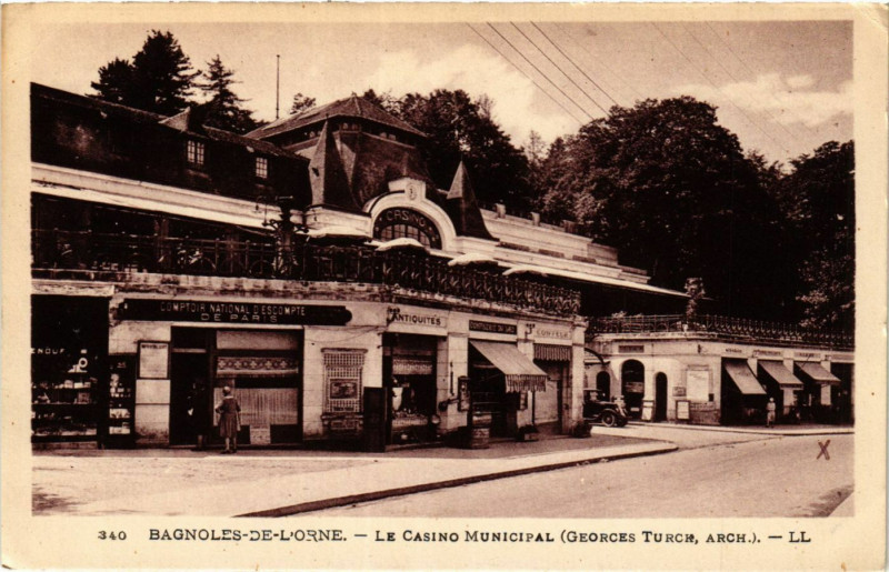 Carte postale ancienne Bagnoles-de-l'Orne - Le Casino Municipal (Georges Turch, arch.)