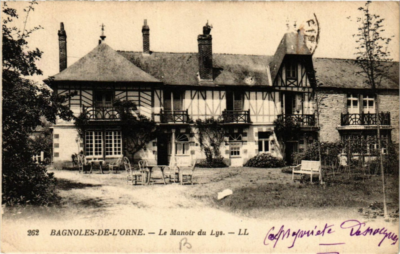 Carte postale ancienne Bagnoles -de-l'Orne - Le Manoir du Lys